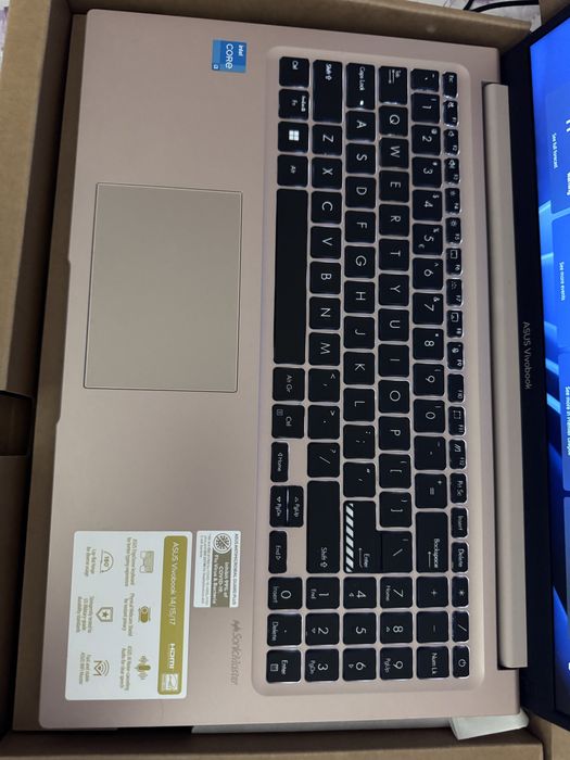 ASUS Vivobook X1504ZA в отлично състояние