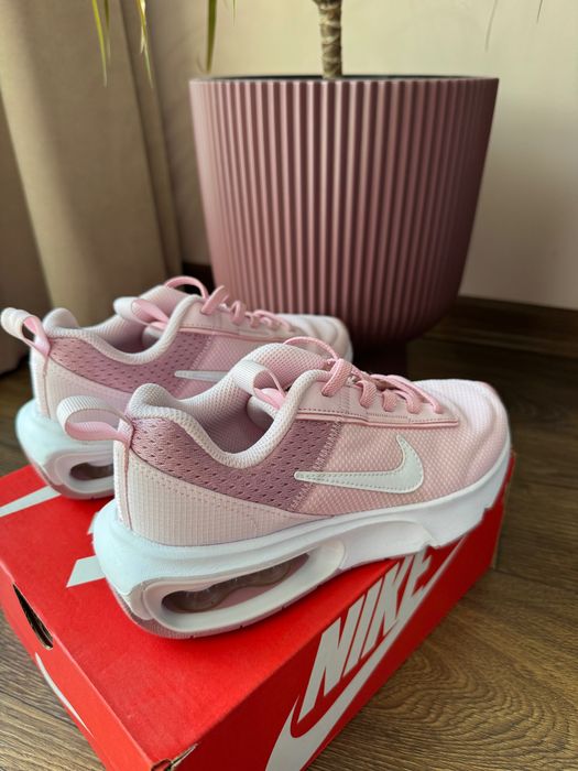 Спортни обувки Nike Air Max