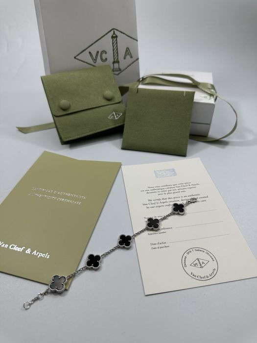 Brățară Van Cleef & Arpels 5 motifs White Gold 750 Onyx