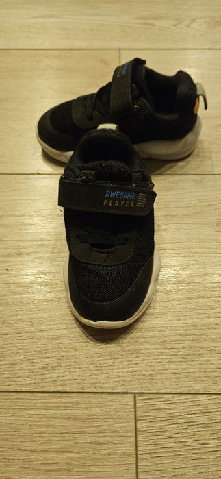 Adidasi băieți mărime 23/ 14,3 cm