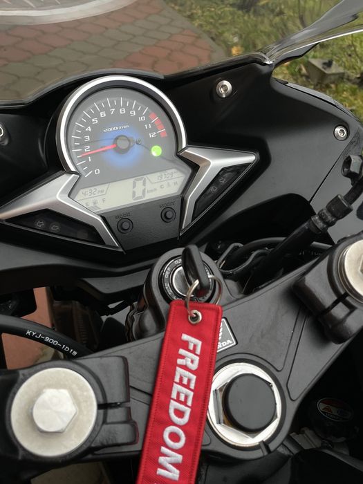 Vand Honda CBR 250R 2012