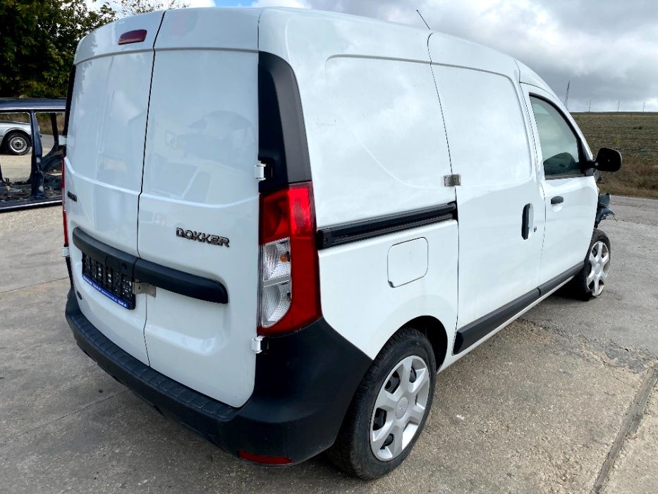 Продавам Dacia Dokker 1.5 DCI, 90 к.с., 2018 г. на части