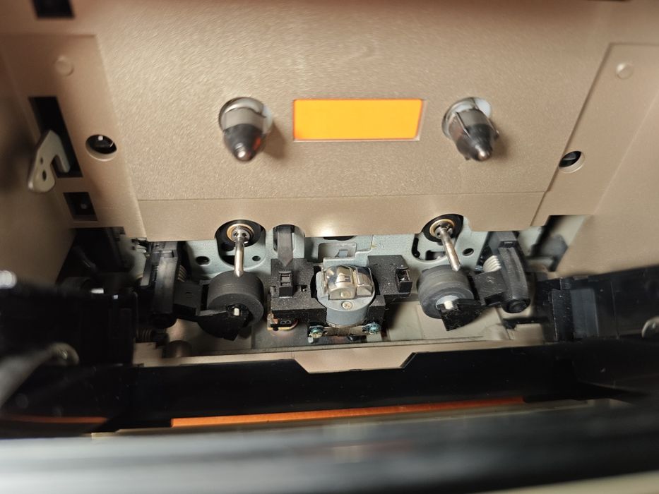 Casetofon deck Denon DRW 830