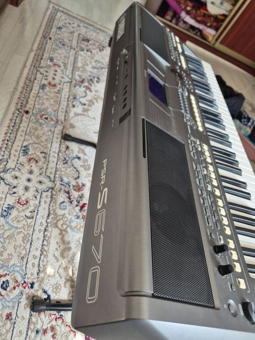 Yamaha PSR-S 670