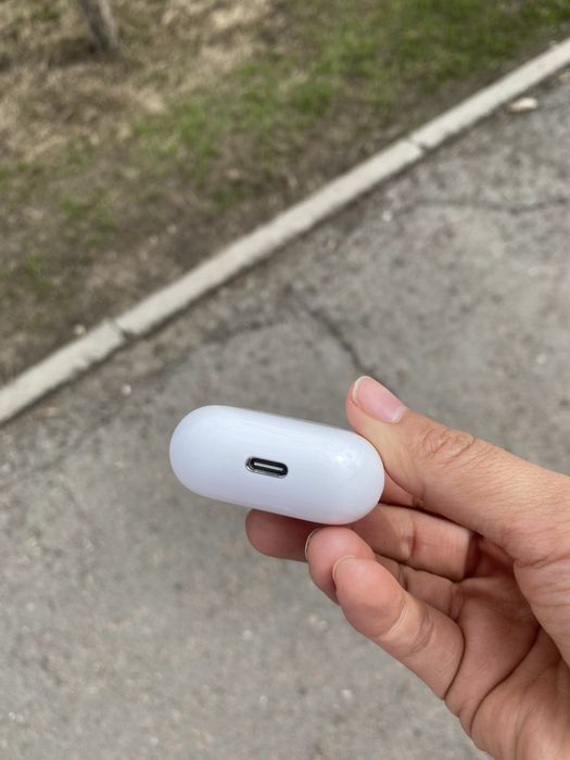 Продам air pods 4