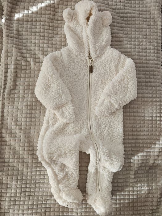 Combinezon H&m 6-9 luni