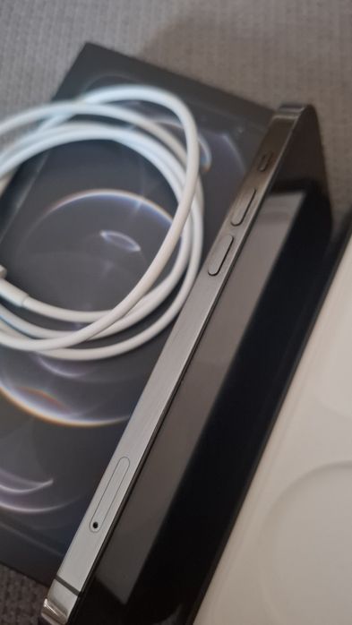 IPhone 12 Pro, 256gb.