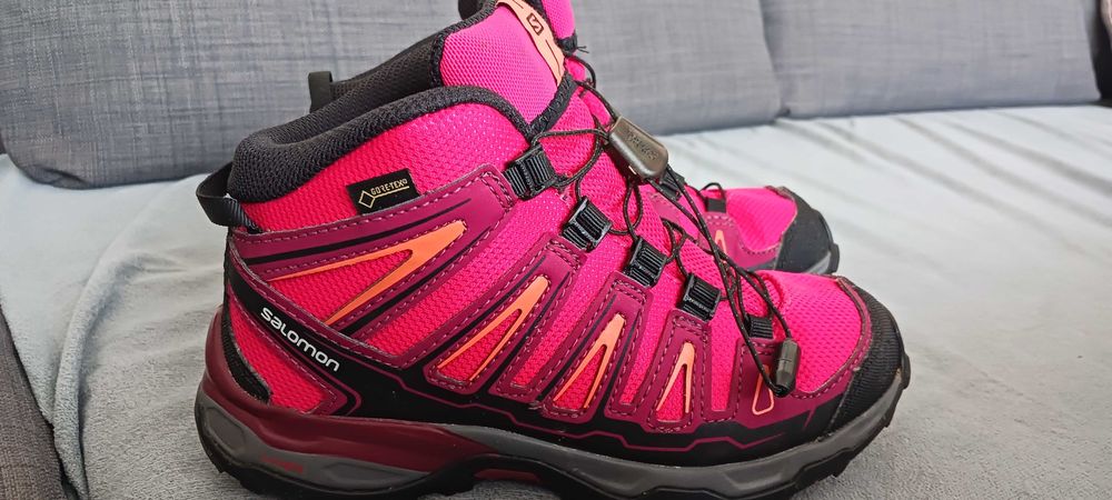 Детските туристически Salomon обувки 33 номер