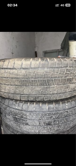Продам зимниие шины R16