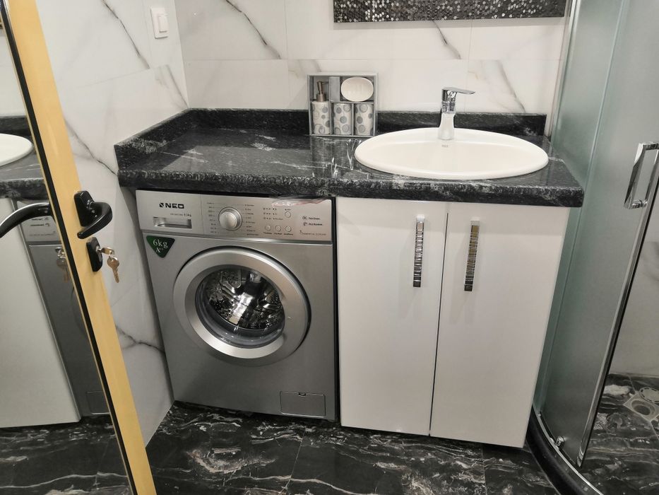 Дава се под наем Двустаен апартамент в Благоевград, Идеален център - 50 кв.м за 340 € - Снимка #13