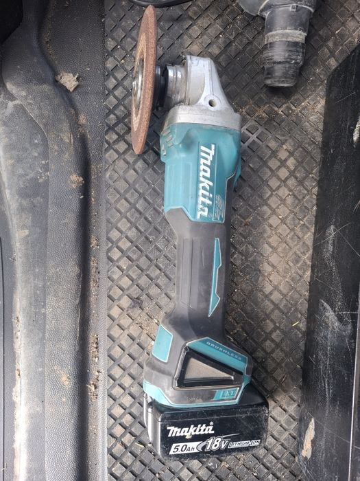 Flex Makita cu acumulator