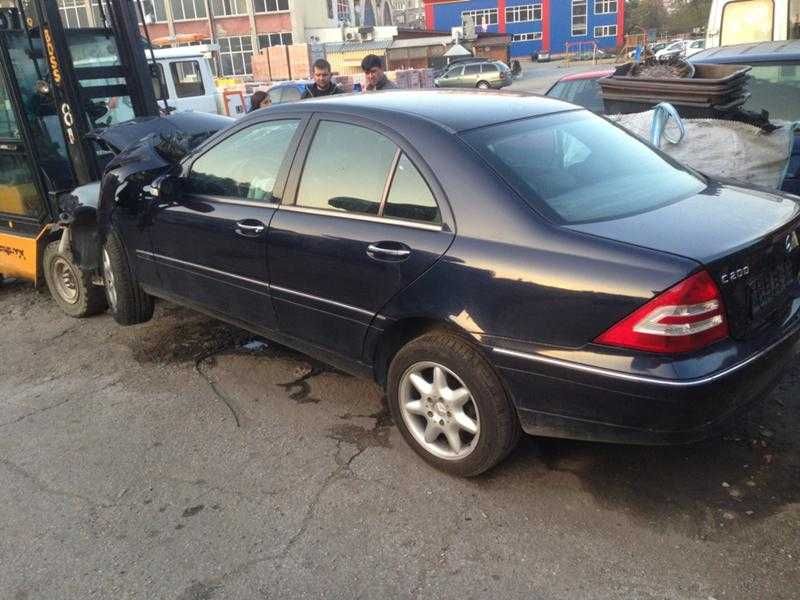 Мерцедес-Бенц C 200 2.0 / Mercedes-Benz C 200 2.0 KOMPRESSOR на части
