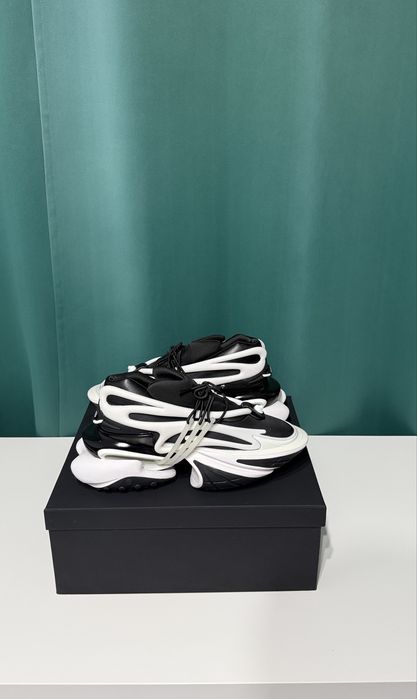 Balmain Unicorn White and Black