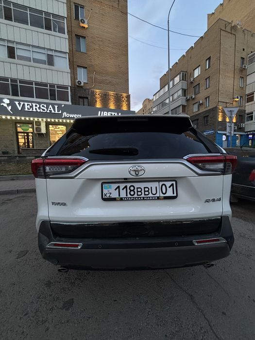 Продам Toyota Rav 4