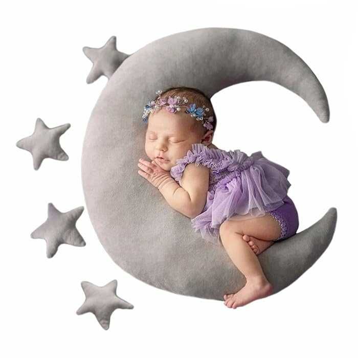 Луна със звездички за новородено