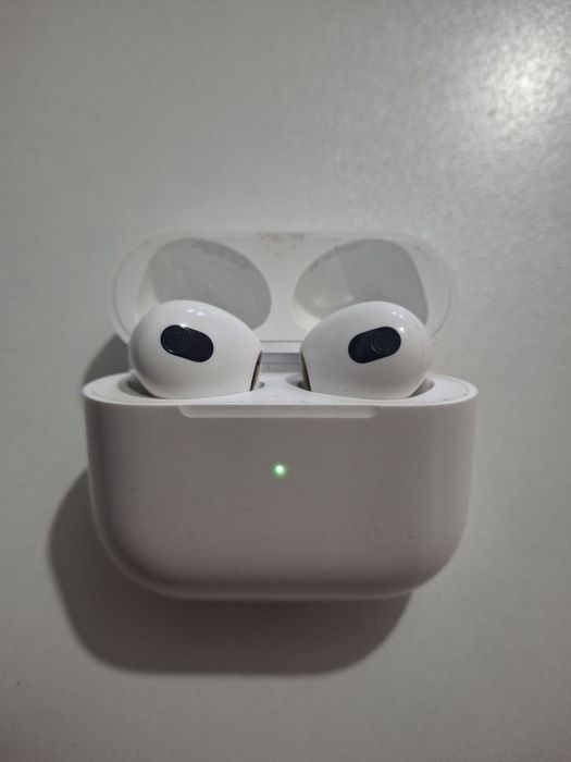 Apple Airpods  3