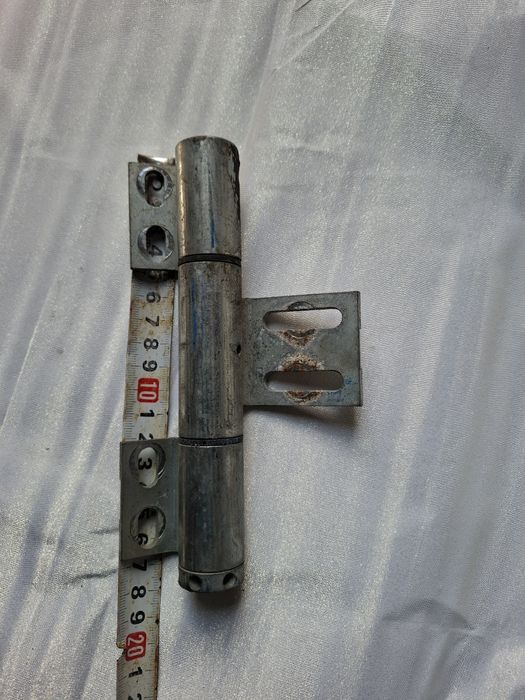 Колеса резиновые.смотрите фото.