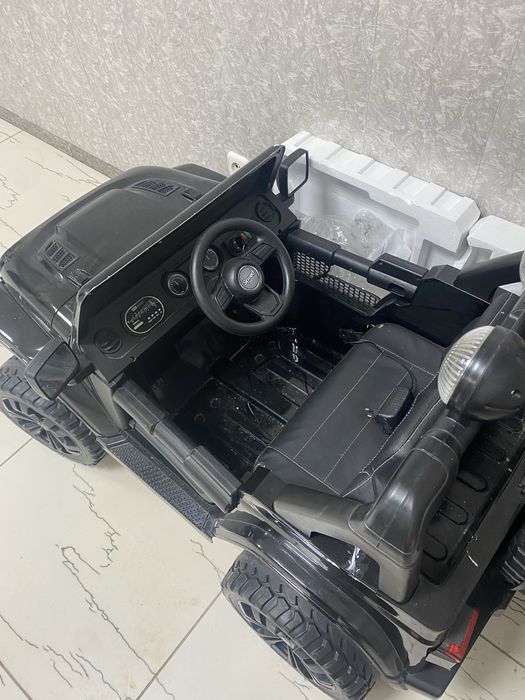 Продам детскую машинку