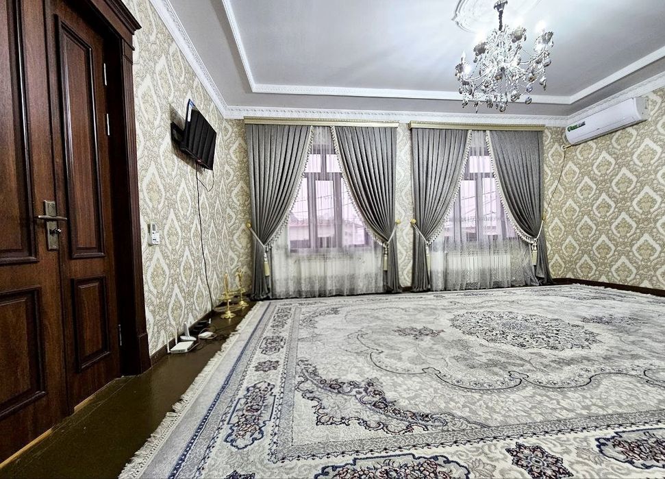 Продаётся готовый двух этажный дом , м.Беруний