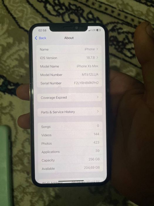 Iphone XS max telefoni