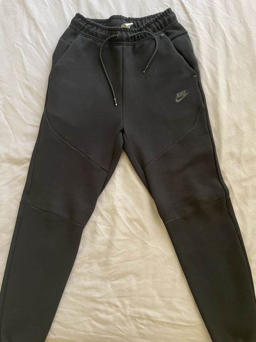 Nike Tech Fleece долнище – черно, размер S