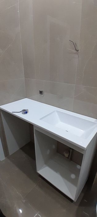 Раковына с тумбой