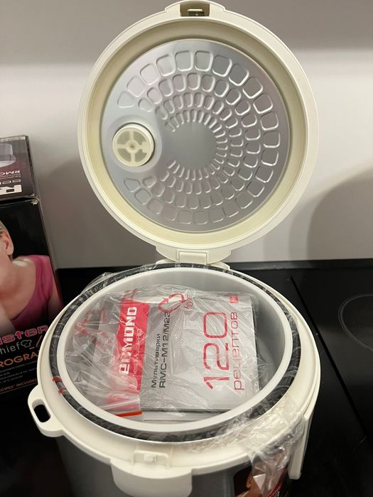 Мультиварка Redmond