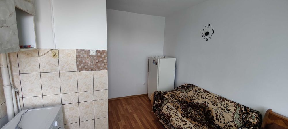 Inchiriez Garsoniera Zona Paco-Scoala 7  (Et.2)