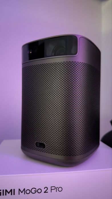 Videoproiector XGIMI MoGo 2 Pro + Trepied + Geanta Transport