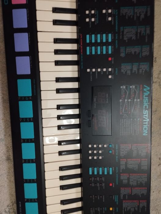 Yamaha psr780 orga midi controler synth