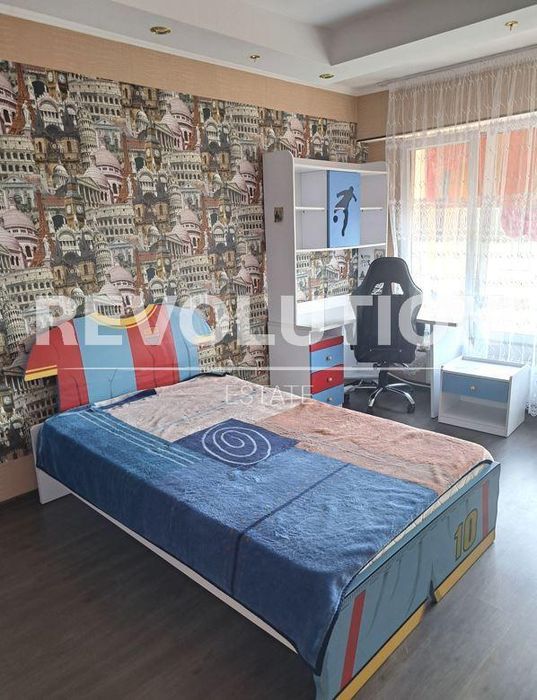 Дава се под наем Тристаен апартамент в Варна, Младост 1 - 95 кв.м за 650 € - Снимка #4