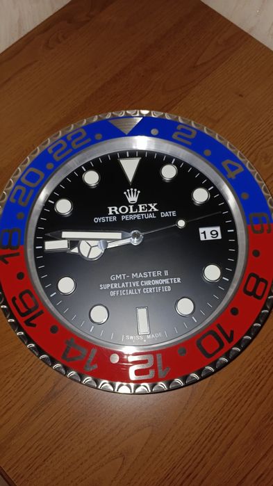 Продам настенные часы Ролекс