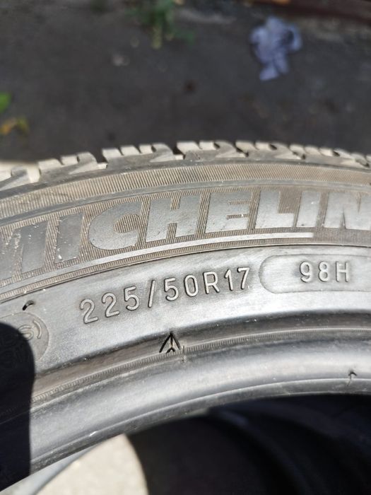 Шины зимние 3 штуки