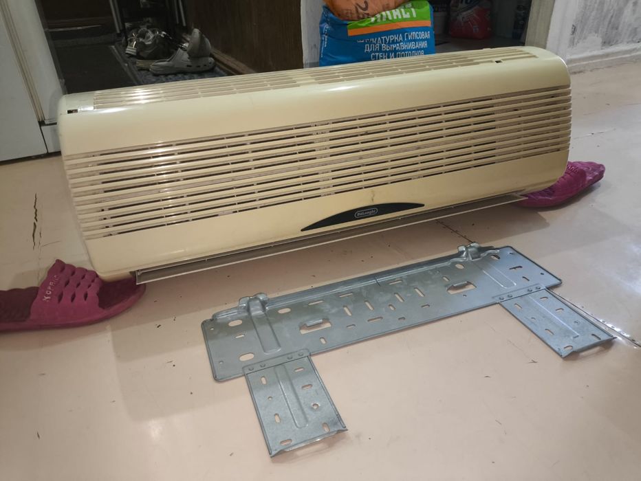 Кондиционер De'Longhi CKP 40'05 INU