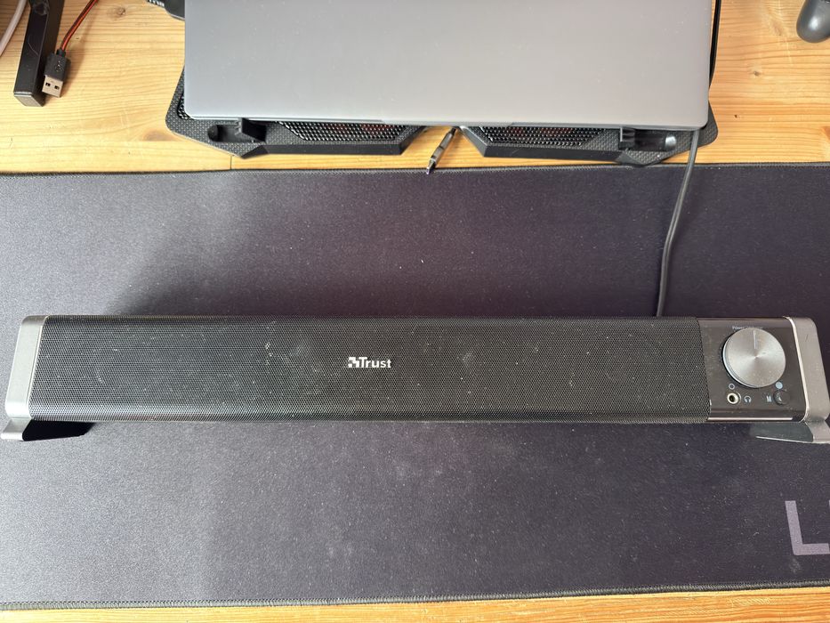 Boxa trust soundbar
