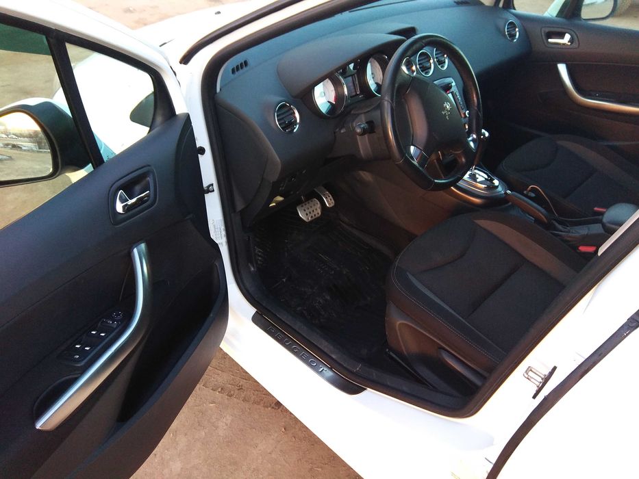 Продам Peugeot 408
