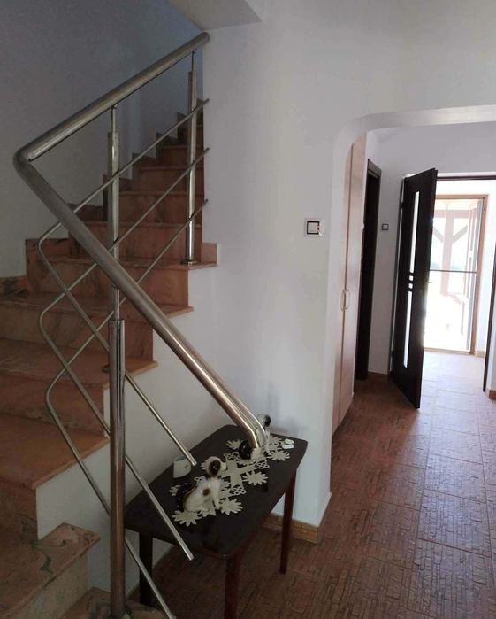 Casă Duplex 120mp  cu curte si gradina in centru Galanesti.