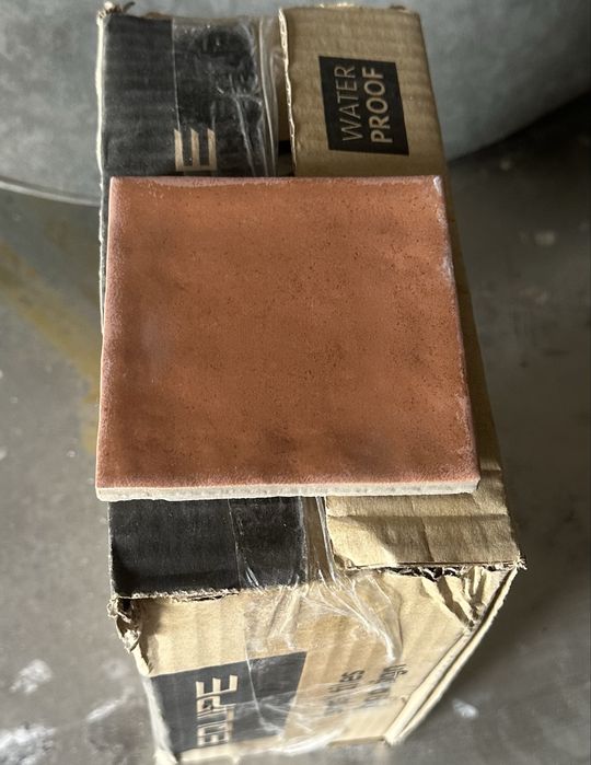 Продам плитку настенную