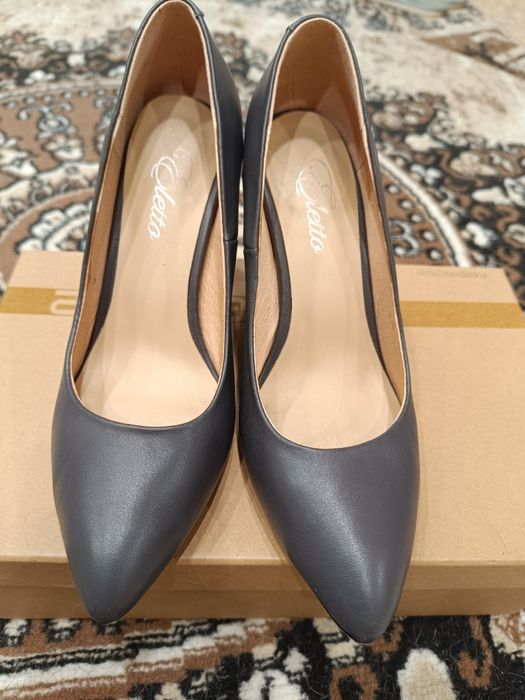 Продам классические лодочки