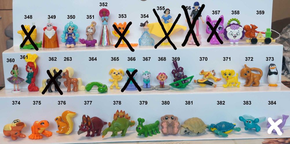 400 Киндер играчки от яйца Kinder Surprise