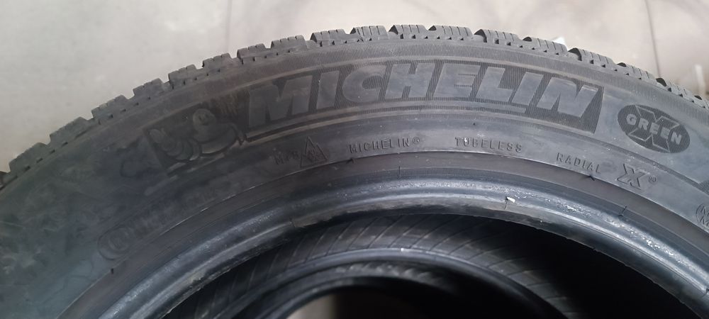 235/55/18 MICHELIN