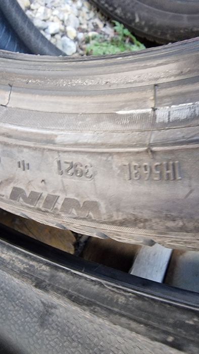 Anvelope 225/60R18 marca Semperit, M+S,DOT 2021,7 mm