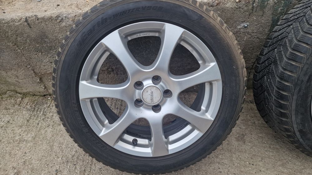 Jante originale Volkswagen+cauciucuri de iarna 16'VW Polo/Seat/Scoda