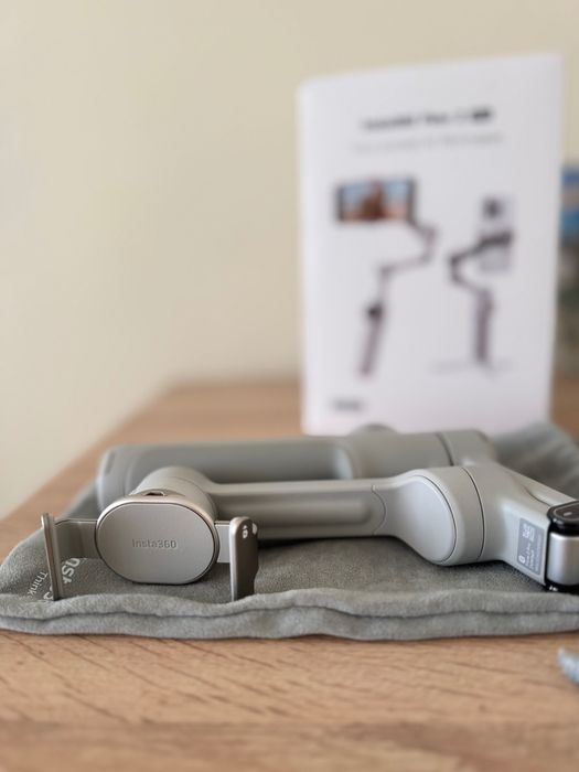 Гимбал за смартфон Insta360 - Flow 2 Pro с Гаранция