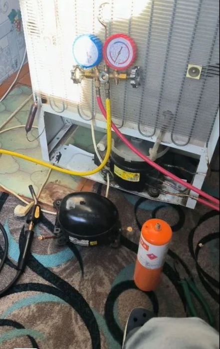 Ремонт холодильников  -  Ремонт морозильников  -  Ремонт витрин