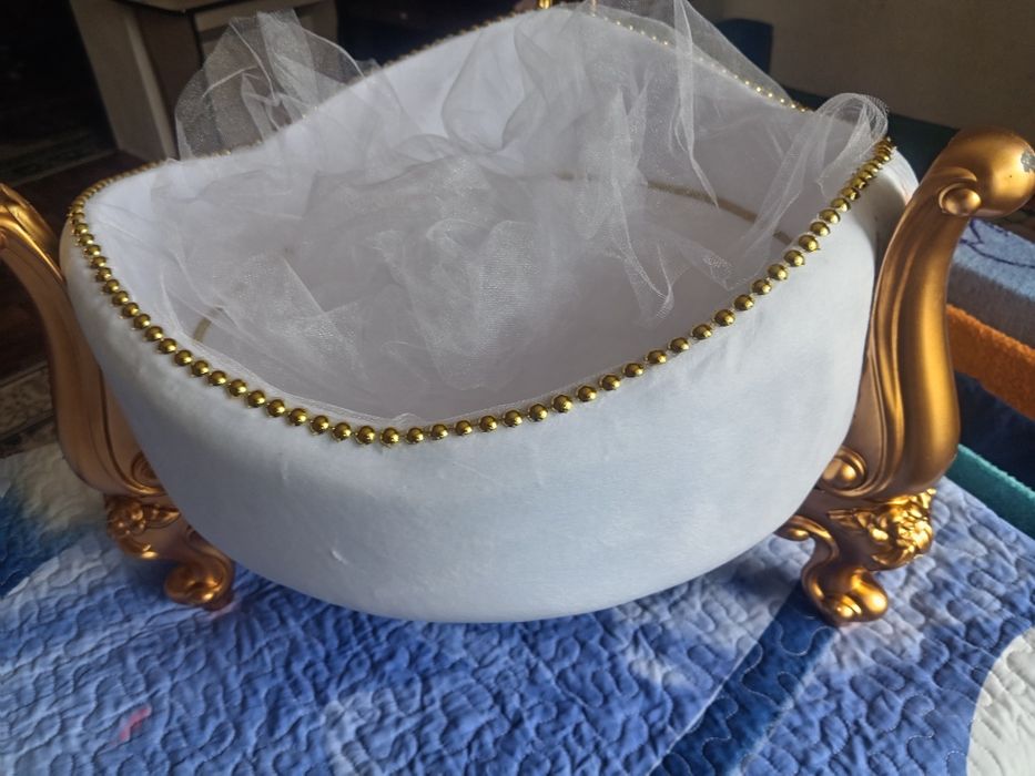 Продам корзину на той