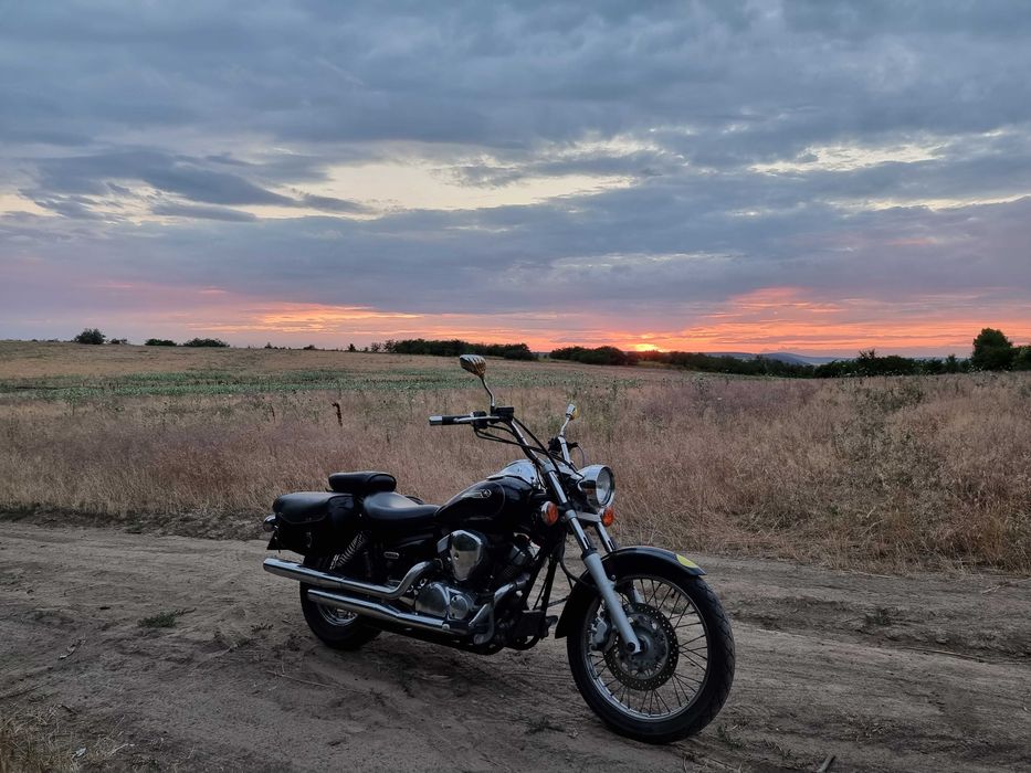 Motocicleta Yamaha Dragstar XVS125