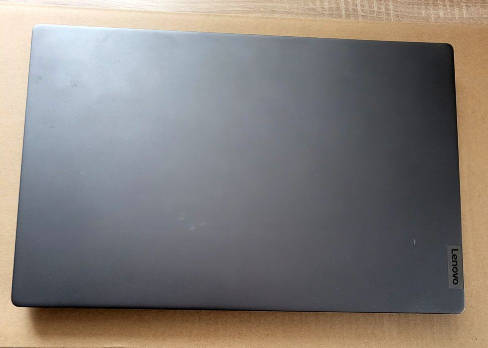 Laptop LENOVO, impecabil