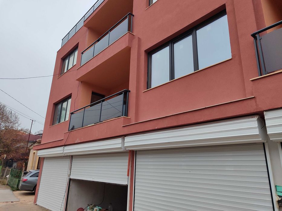 Продава се Тристаен апартамент в Добрич, Център - 110 кв.м за 1000 €/кв.м - Снимка #1