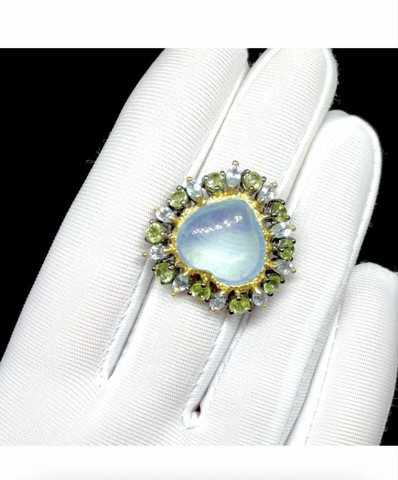 Невероятно красивое кольцо с натуральным Аквамарином. Сертификат